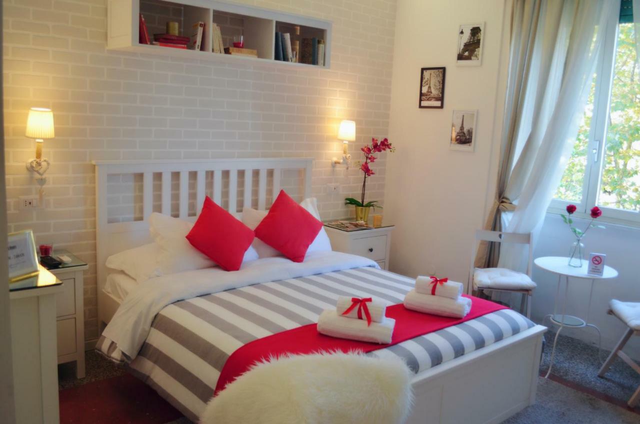 Moonlight Inn Guesthouse روما المظهر الخارجي الصورة